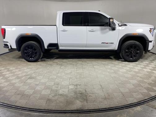2024 GMC Sierra 2500 AT4