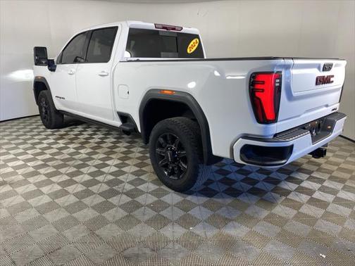 2024 GMC Sierra 2500 AT4