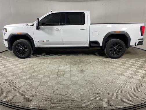 2024 GMC Sierra 2500 AT4