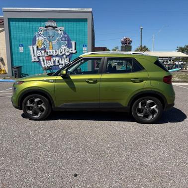 2023 Hyundai VENUE SEL