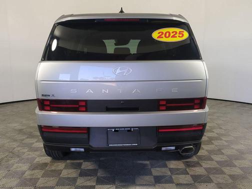 2025 Hyundai SANTA FE SE
