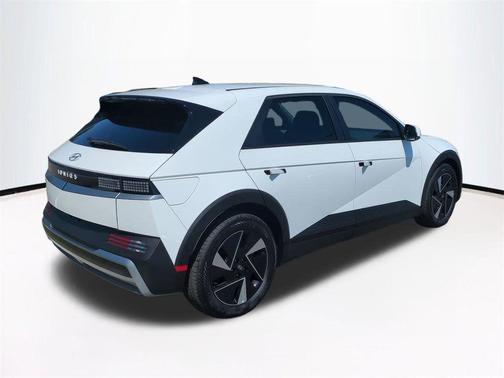 Atlas White 2026 Hyundai IONIQ 5 SEL