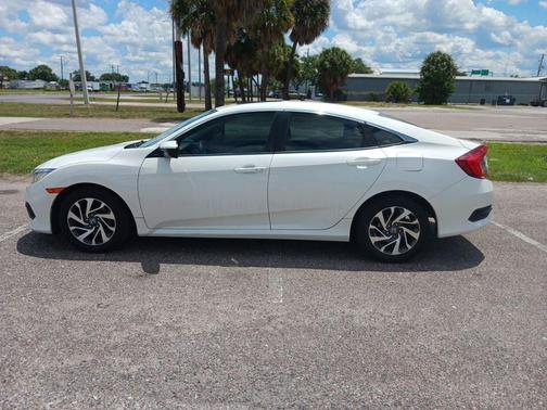 White 2016 Honda Civic EX