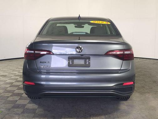 Platinum Gray Metallic 2024 Volkswagen Jetta 1.5T S