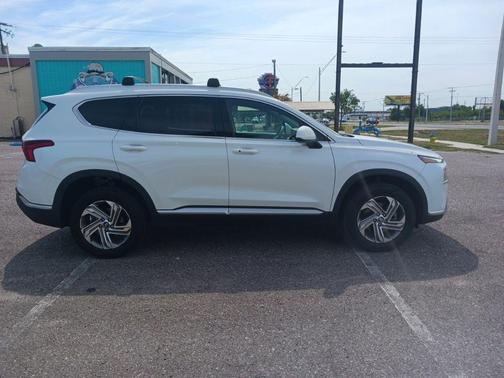 Quartz White 2022 Hyundai SANTA FE SEL 2.4