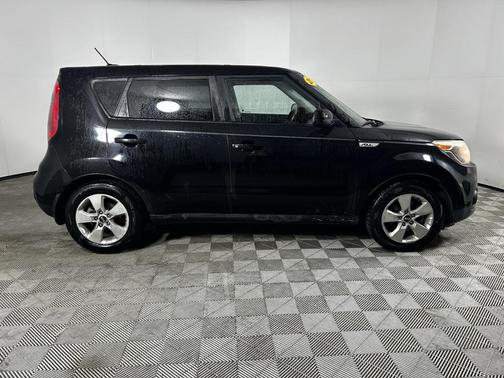 2017 Kia Soul Base