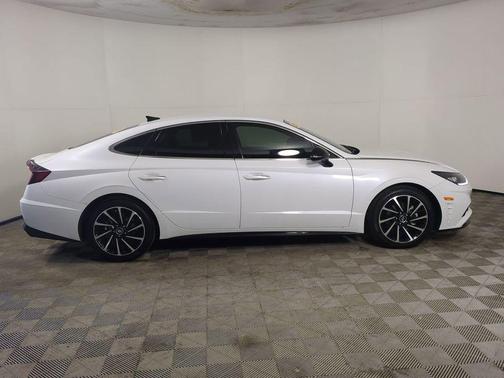 2020 Hyundai SONATA SEL Plus