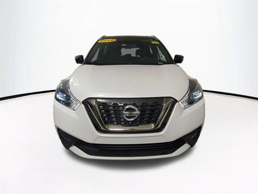 2019 Nissan Kicks SR