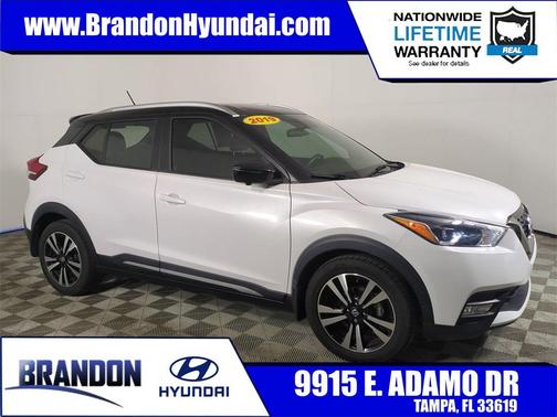 2019 Nissan Kicks SR
