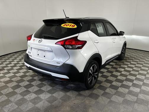 2019 Nissan Kicks SR
