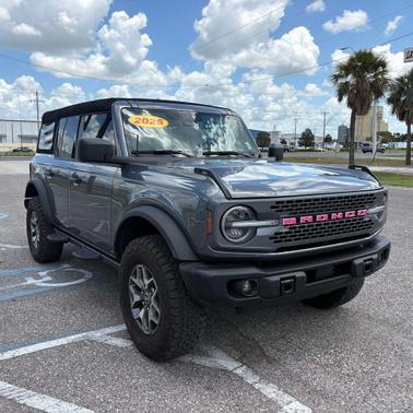 Carbonized Gray Metallic 2025 Ford Bronco Badlands