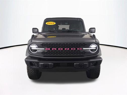Carbonized Gray Metallic 2025 Ford Bronco Badlands