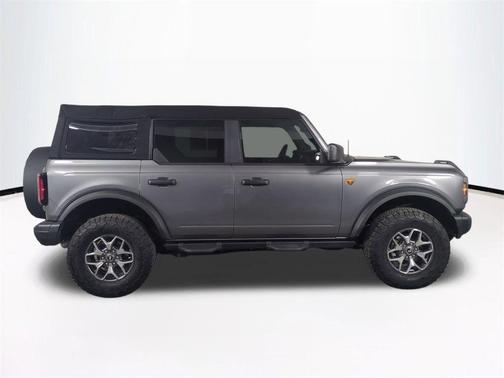 Carbonized Gray Metallic 2025 Ford Bronco Badlands
