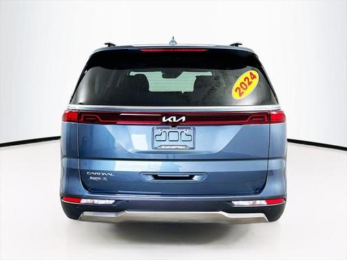 2024 Kia Carnival SX Prestige