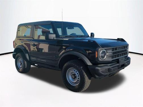 Shadow Black 2023 Ford Bronco Base