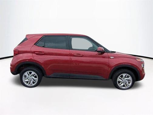 2025 Hyundai VENUE SE