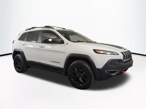 Bright White Clearcoat 2017 Jeep Cherokee Trailhawk