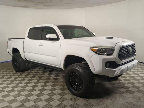 2020 Toyota Tacoma TRD Sport