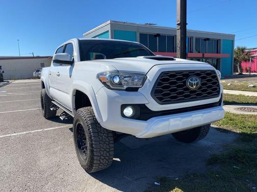 2020 Toyota Tacoma TRD Sport