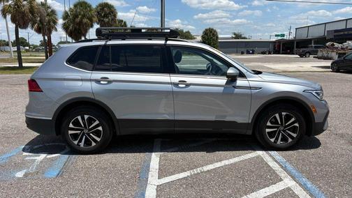 Pure White 2024 Volkswagen Tiguan 2.0T S