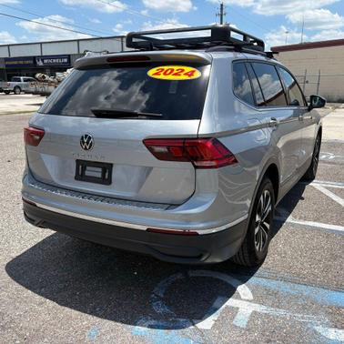 Pure White 2024 Volkswagen Tiguan 2.0T S
