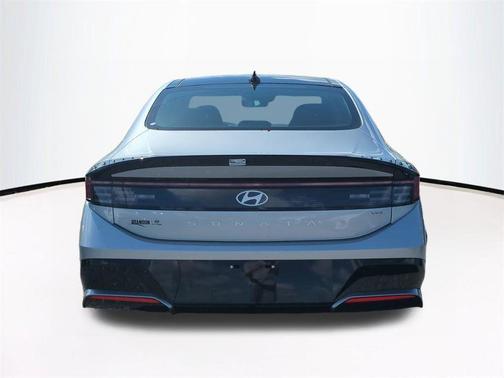 2026 Hyundai SONATA Hybrid SE