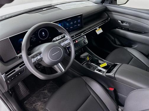 2025 Hyundai SANTA CRUZ SEL Activity