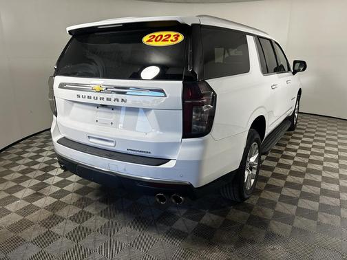 2023 Chevrolet Suburban Premier