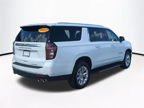 2023 Chevrolet Suburban Premier