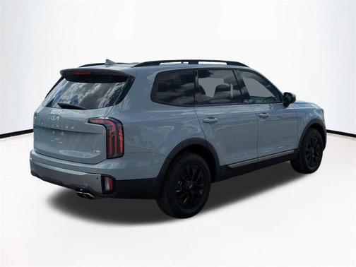 Wolf Gray 2023 Kia Telluride SX X-Pro