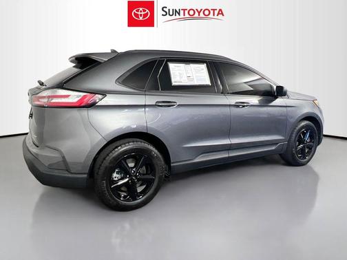 Carbonized Gray Metallic 2024 Ford Edge SE