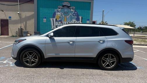 Circuit Silver 2017 Hyundai SANTA FE SE Ultimate