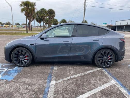 2023 Tesla Model Y Performance Dual Motor All-Wheel Drive
