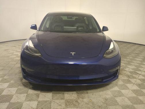 Deep Blue Metallic 2022 Tesla Model 3 Performance