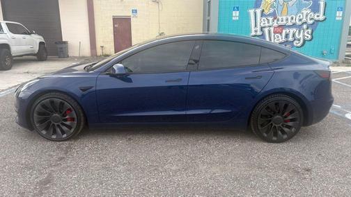 Deep Blue Metallic 2022 Tesla Model 3 Performance
