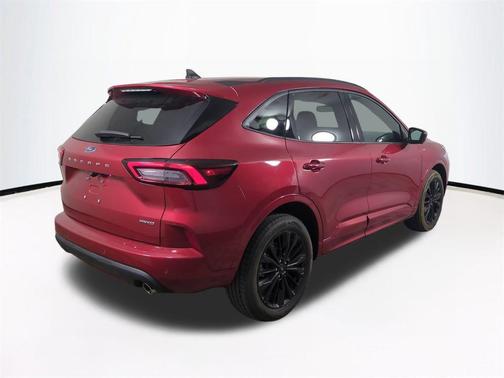 2023 Ford Escape ST-Line Elite