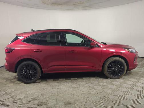 2023 Ford Escape ST-Line Elite