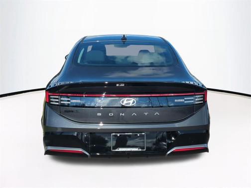 2026 Hyundai SONATA SEL