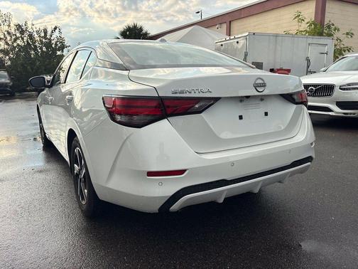 Aspen White 2025 Nissan Sentra SV