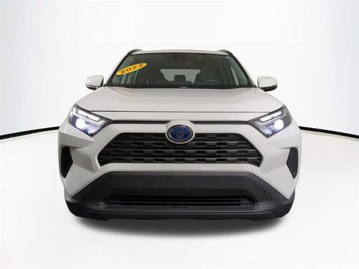 2022 Toyota RAV4 Hybrid XLE