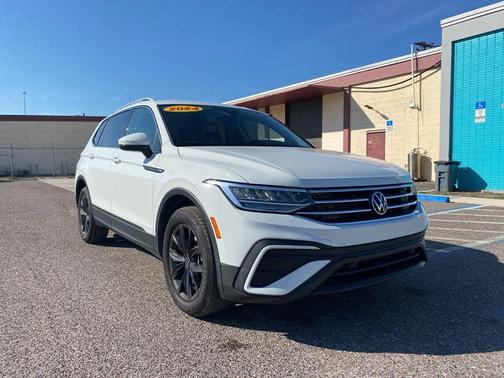 2024 Volkswagen Tiguan 2.0T SE 4MOTION