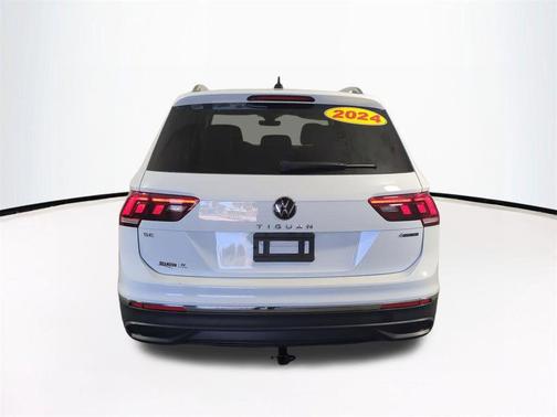 2024 Volkswagen Tiguan 2.0T SE 4MOTION