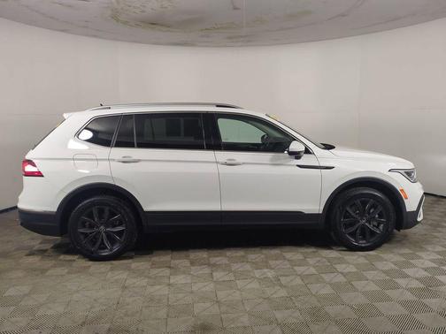 2024 Volkswagen Tiguan 2.0T SE 4MOTION