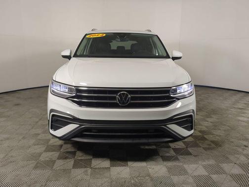 2024 Volkswagen Tiguan 2.0T SE 4MOTION