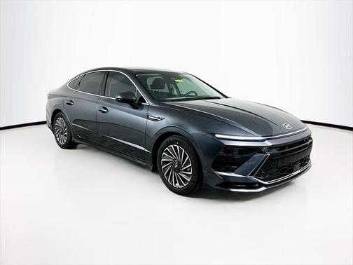 2025 Hyundai SONATA Hybrid SE
