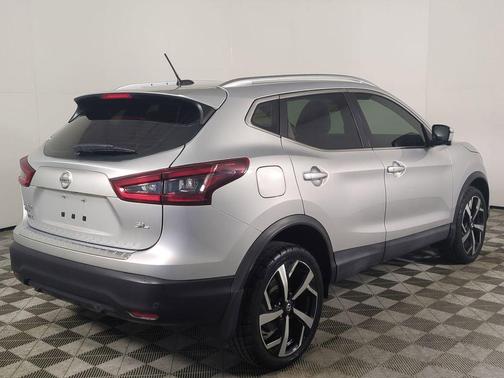 2020 Nissan Rogue Sport SL