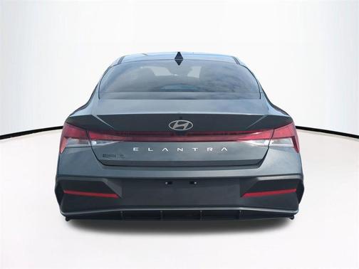 Ecotronic Gray 2025 Hyundai ELANTRA SE