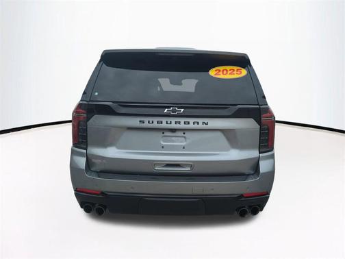 2025 Chevrolet Suburban 4WD Z71