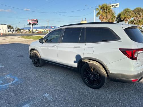 2022 Honda Pilot AWD Sport