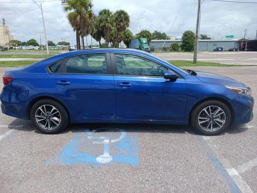 Deep Sea Blue 2024 Kia Forte LXS